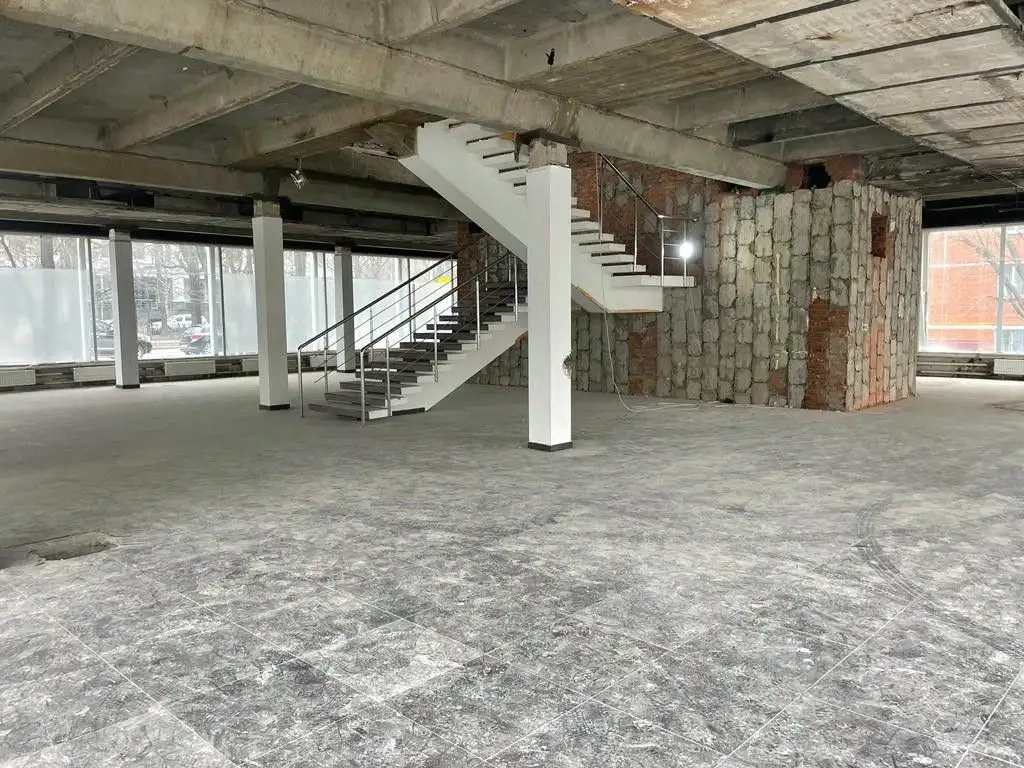 Торговое здание на Ленинском пр-те, фотография 3